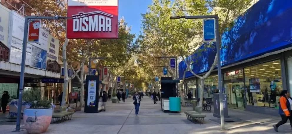 Comercio sanjuanino negocia cuotas por Día de la Madre