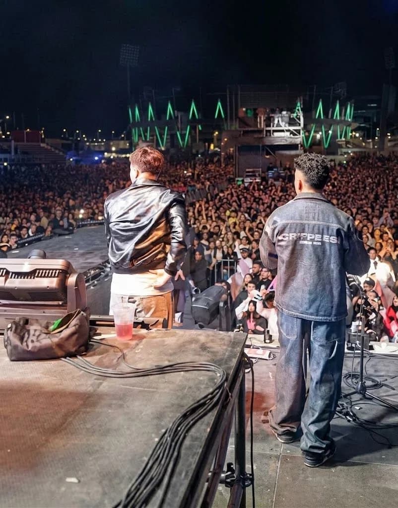 El público que asiste a los diferentes shows en el estadio del Bicentenario reclama mejorar la señal de telefonía